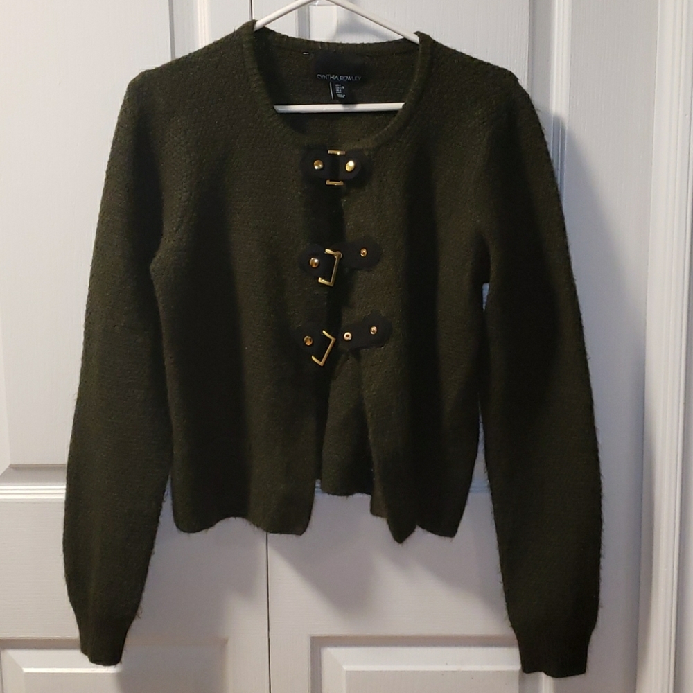 2/$15🦇 sort green sweater with buckle style close